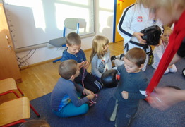  (photo)