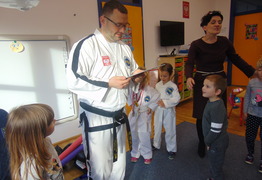  (photo)