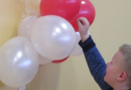  (photo)