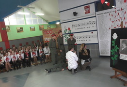  (photo)