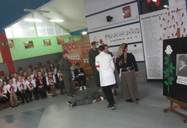  (photo)