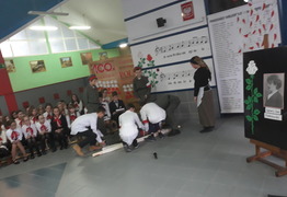 (photo)