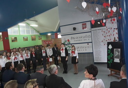 (photo)