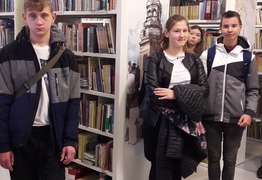  (photo)