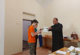  (photo)