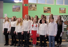  (photo)