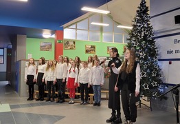  (photo)