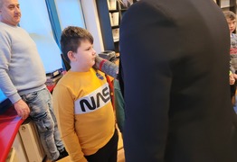  (photo)