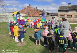  (photo)