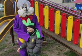  (photo)