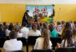  (photo)