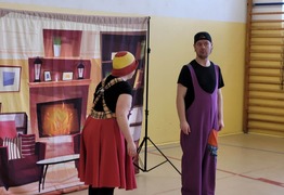  (photo)