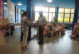  (photo)