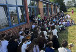  (photo)