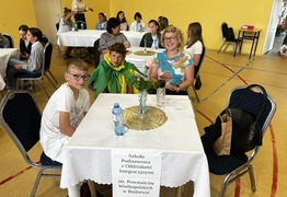  (photo)