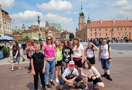  (photo)