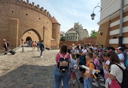  (photo)