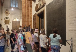  (photo)