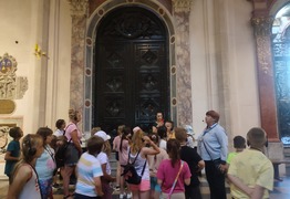  (photo)