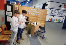  (photo)