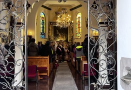  (photo)