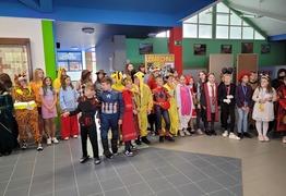  (photo)