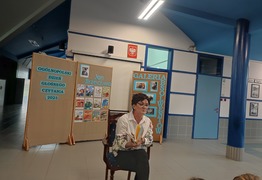 (photo)