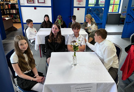  (photo)