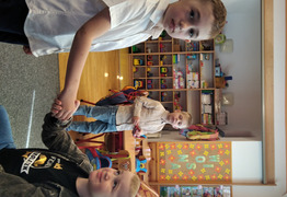 (photo)