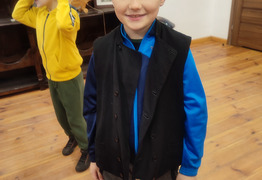  (photo)