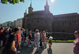  (photo)