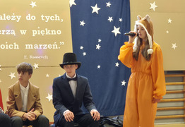  (photo)