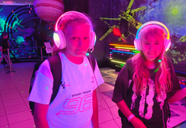  (photo)