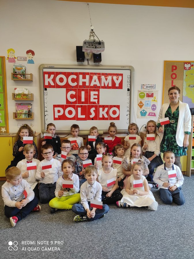 ŚWIĘTA MAJOWE- PAMIETAMY O POLSCE